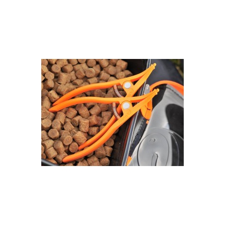 Guru Pellet Pliers